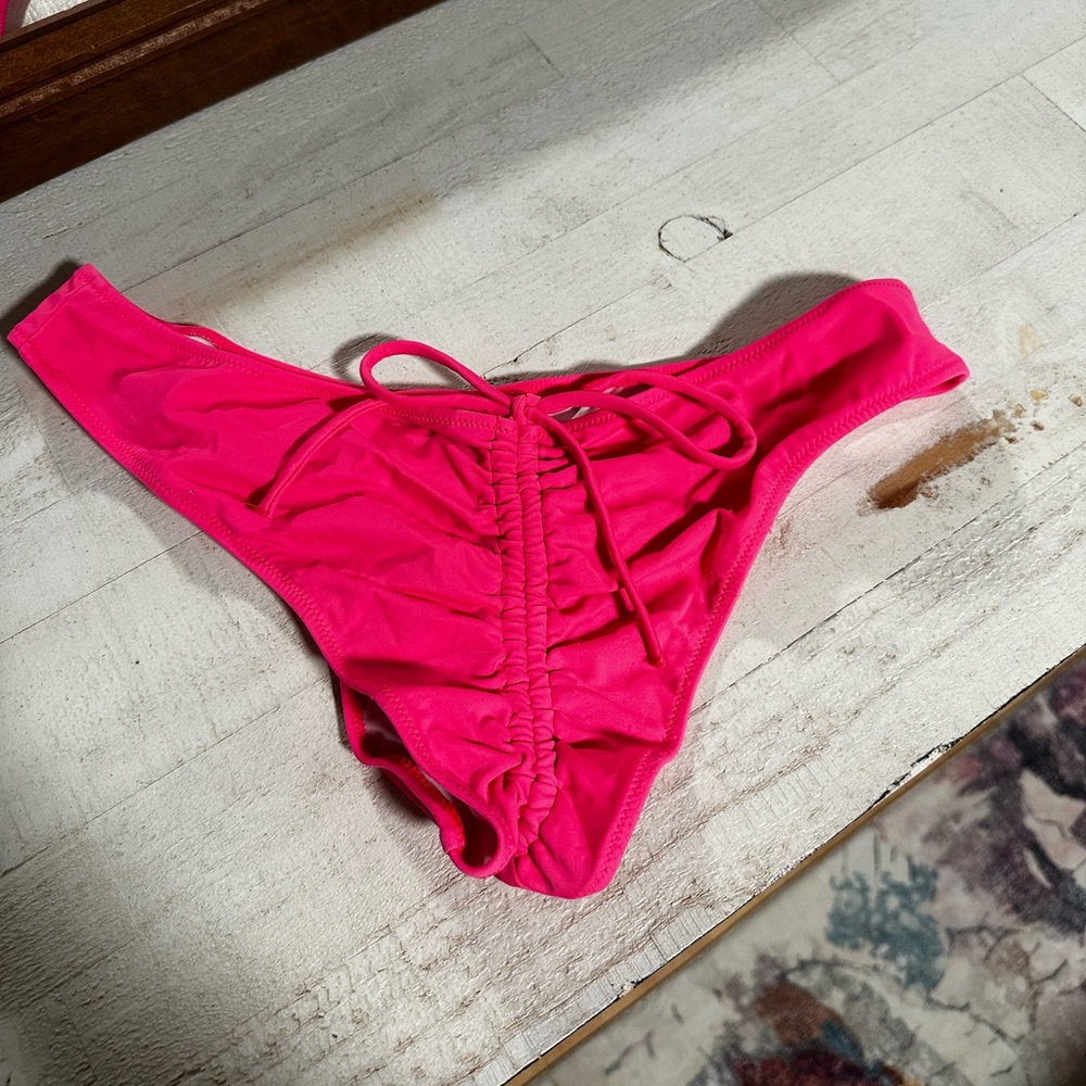 PINK by Victoria’s Secret Scrunch Booty Bikini Bottoms 🩷